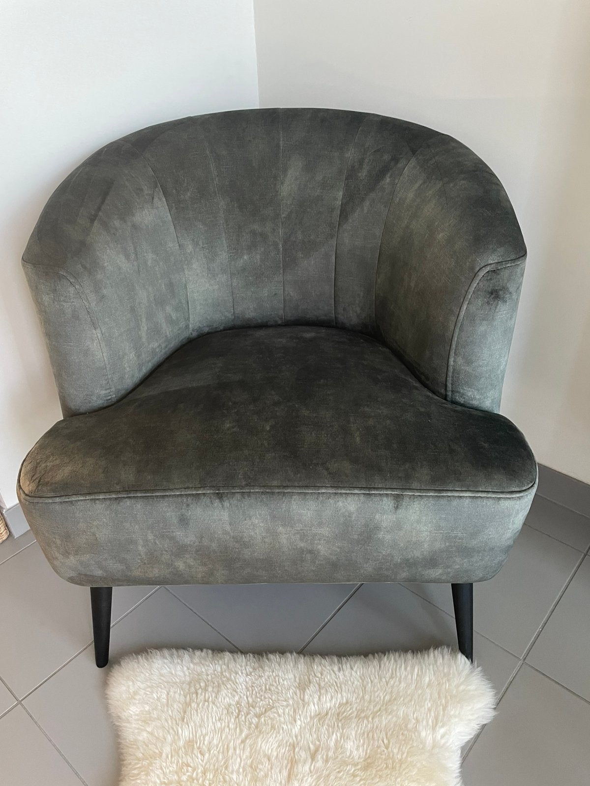 Fauteuil olive green velvet, Huis en Inrichting, Fauteuils, Ophalen, Zo goed als nieuw, Stof