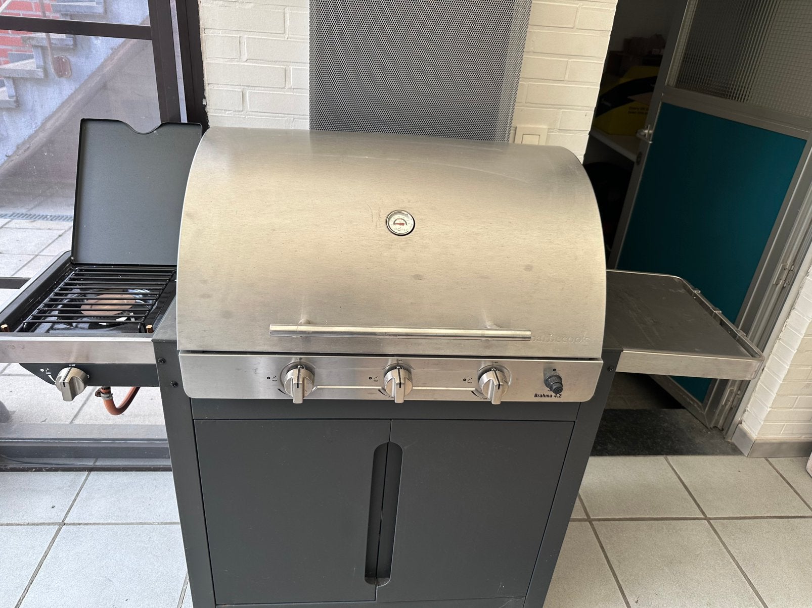 Barbecook Brahma 4.2 barbecue à gaz avec brûleur latéral, Jardin & Terrasse, Enlèvement, Utilisé