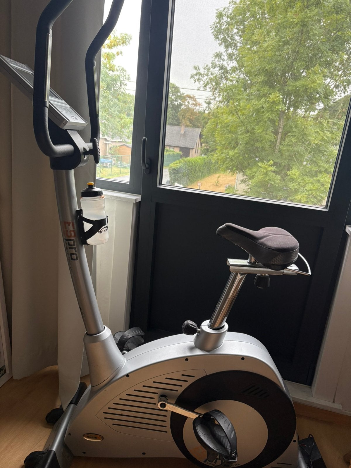 Vélo d'exercice, Enlèvement, Utilisé, Autres matériaux, Vélo d'appartement