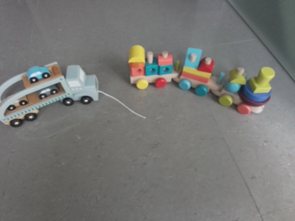 Set Little dutch houten autotransporter + vormentrein, Ophalen, Zo goed als nieuw