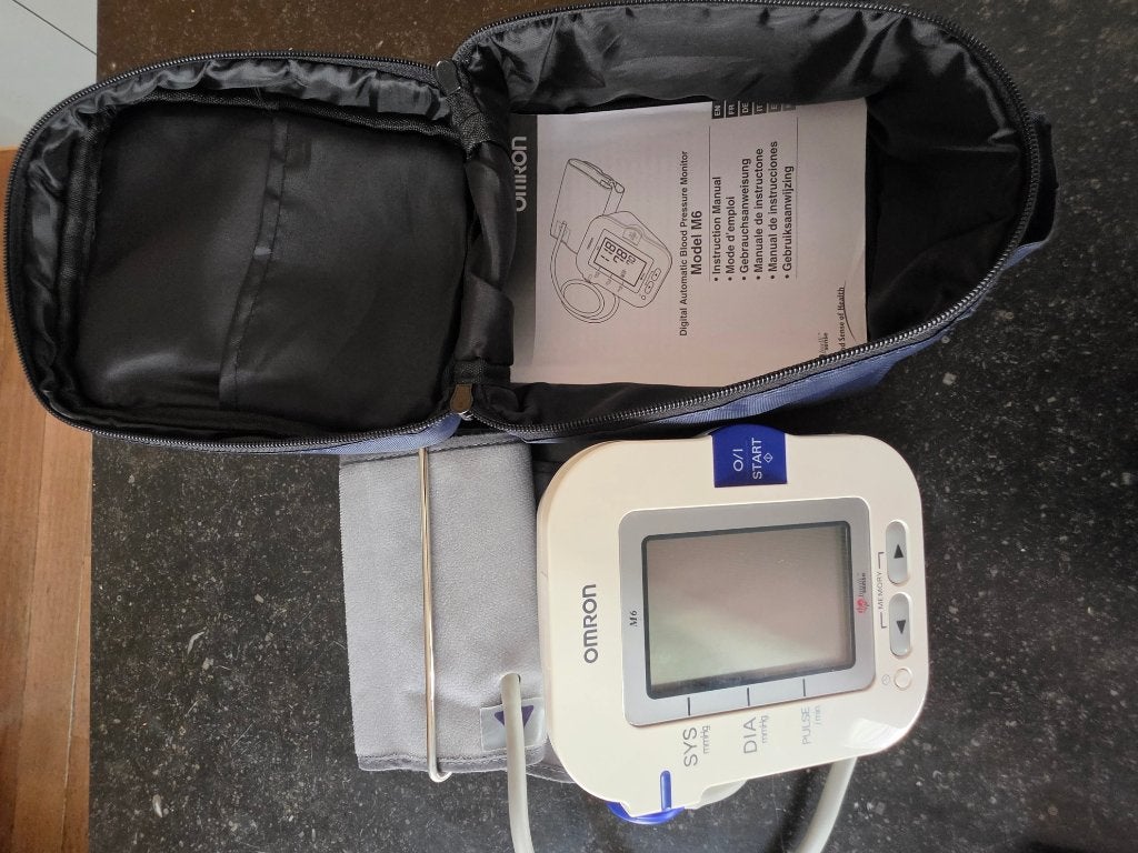 Tensiomètre Omron M6 (modèle HEM-7001-E) pour bras, Divers, Enlèvement ou Envoi