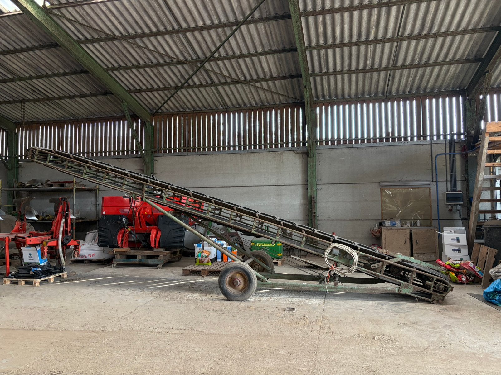 Vends bande transporteuse / sauterelle, Enlèvement