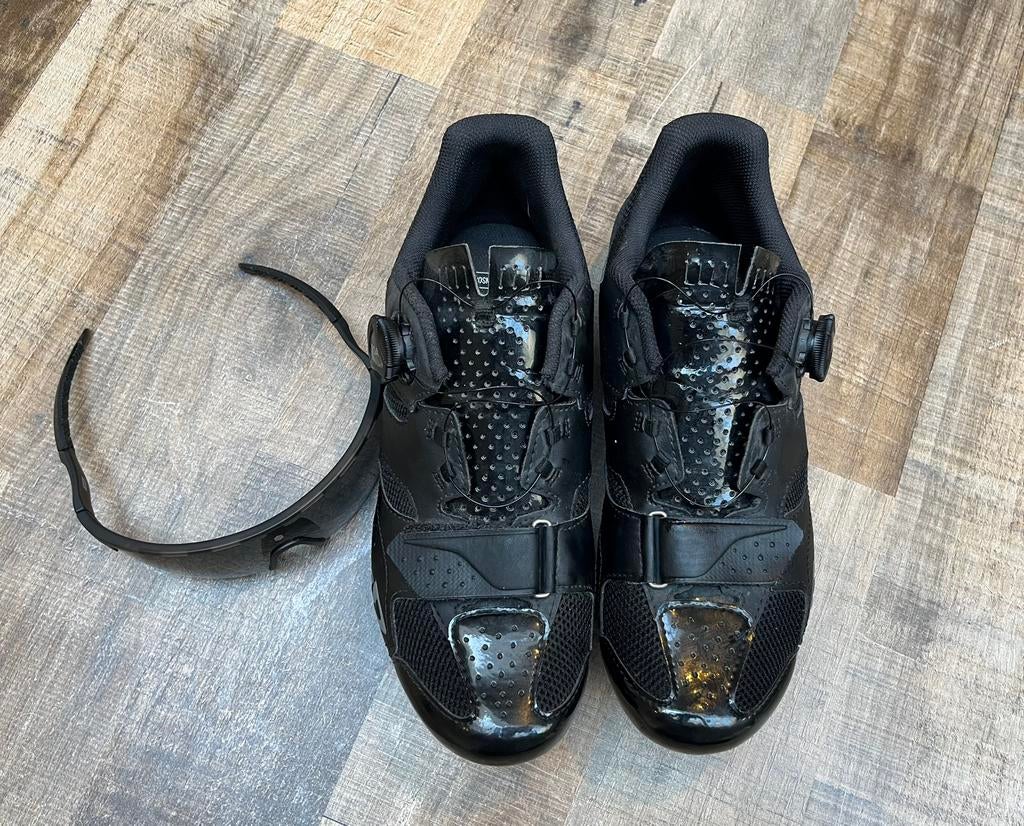 Fietsschoenen (Merk: Boa, Maat 43) + Fietsbril (Merk:Siroko, Fietsen en Brommers, Ophalen, Gebruikt, Schoenen, Heren