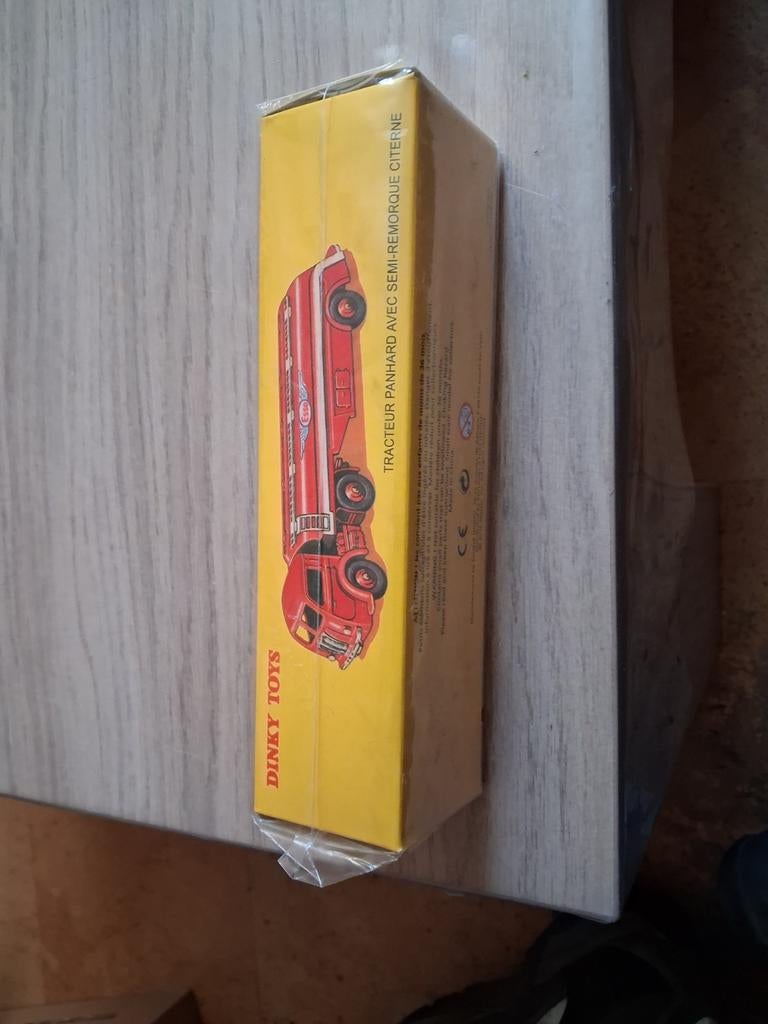Dinky Toys  Esso tankwagen, Ophalen of Verzenden, Dinky Toys