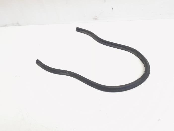 Motorkaprubber van een Audi A1, Gebruikt, -, -, -