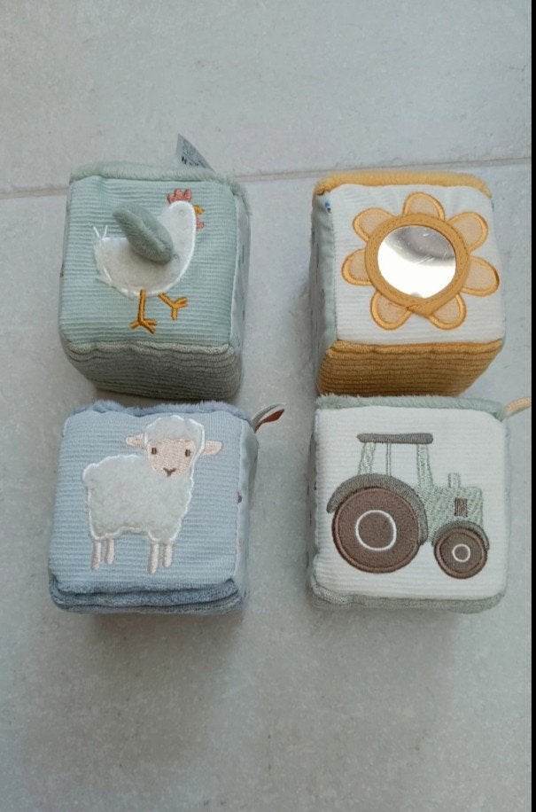Little dutch stoffen stapelblokken, Enfants & Bébés, Produits pour enfants, Enlèvement ou Envoi