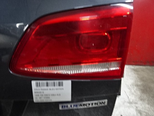 PANNEAU ARRIÈRE DROIT AVEC LAMPE Passat Variant (365), Volkswagen, Mevr. I. Hauben, Utilisé, Rue de l'Espoir 34 34
4030  GRIVEGNÉE, BE