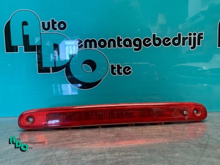 Extra Remlicht midden van een Peugeot 107 (107 05-), Gebruikt, -, -, Ophalen of Verzenden