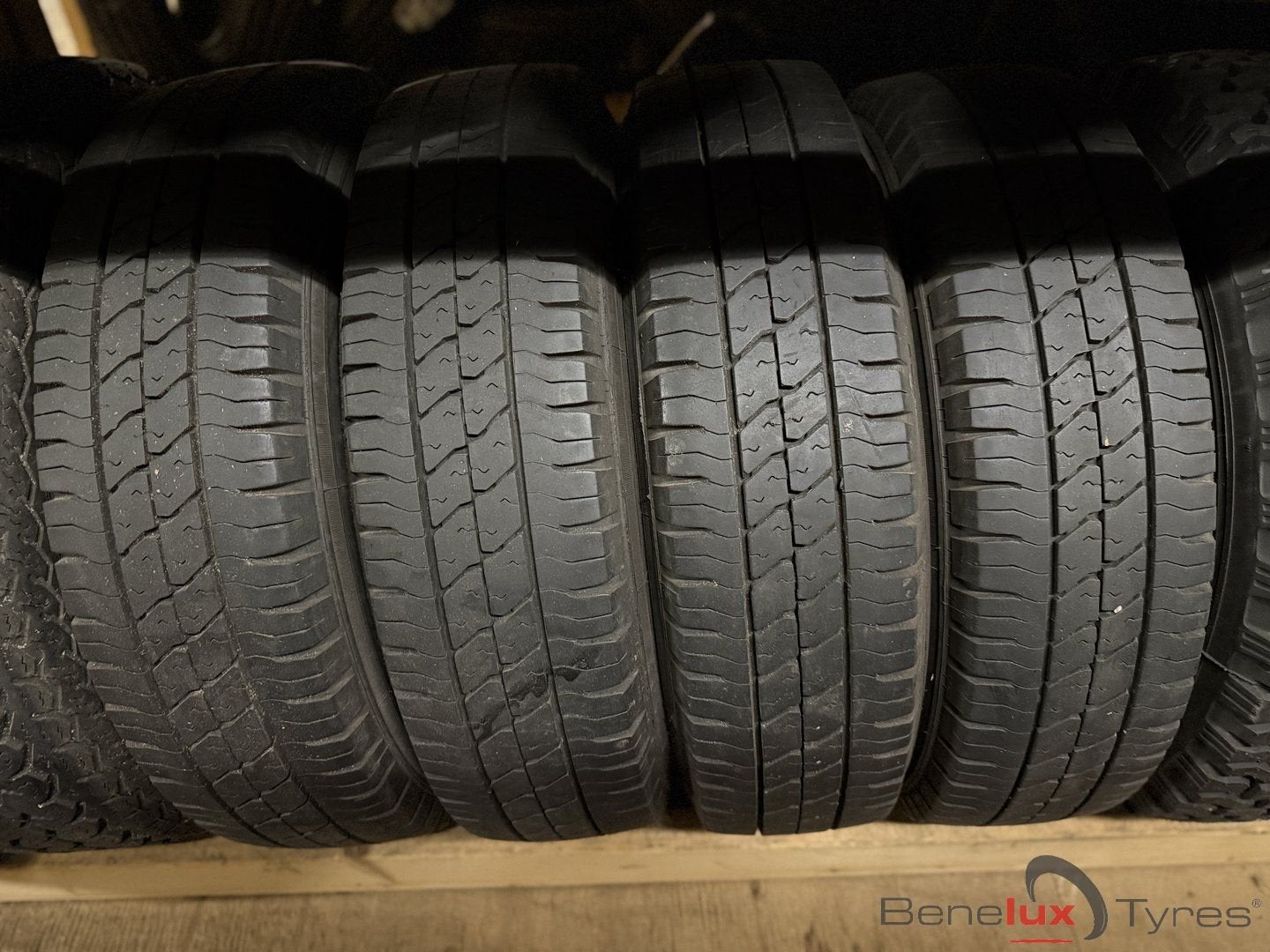 185R15c Chevrolet Blazer Corvette Suzuki Dzire 185/80R15c, Auto-onderdelen, Banden en Velgen, Gebruikt, 15 inch, -, -