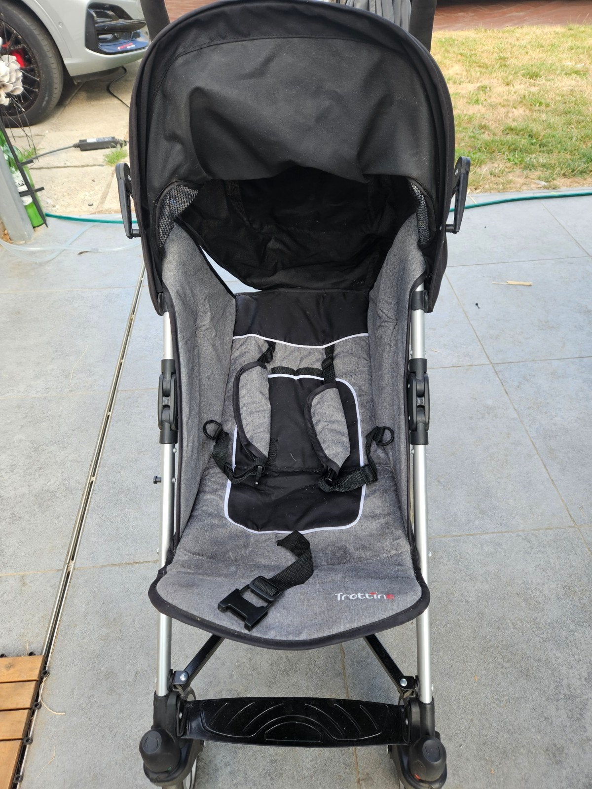 buggy merk "Trottine " buggy met 2 regen, Enlèvement