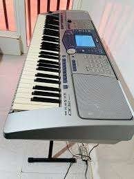 yamaha psr 1100 keyboard piano, Muziek en Instrumenten, Keyboards, Ophalen, Gebruikt, 61 toetsen, Yamaha