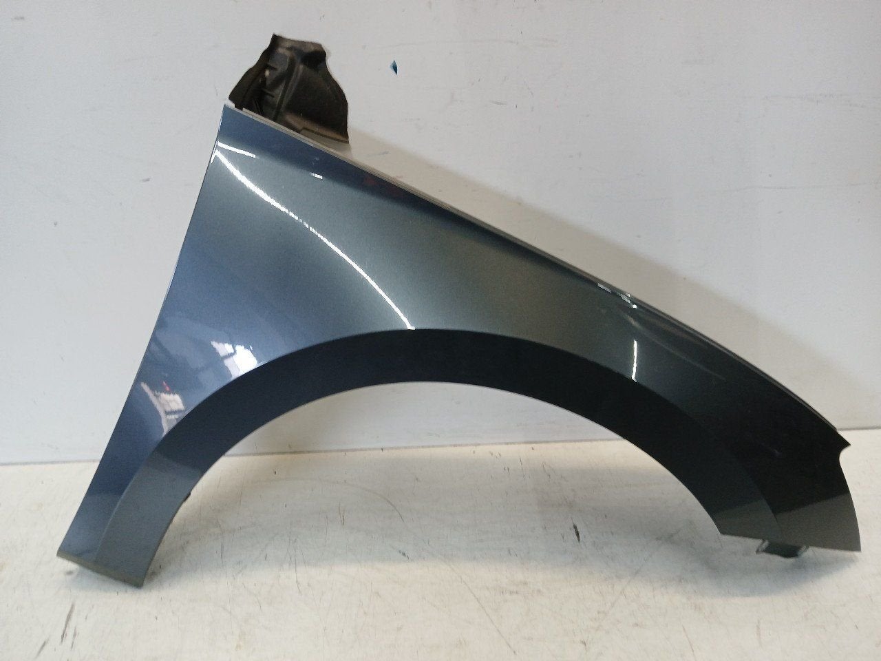 Spatbord rechts voor Skoda Superb, Onderdelen@venauto.nl, Van der Ven Autorecycling B.V., Ettenseweg 76, 4706 PB Roosendaal, The Netherlands