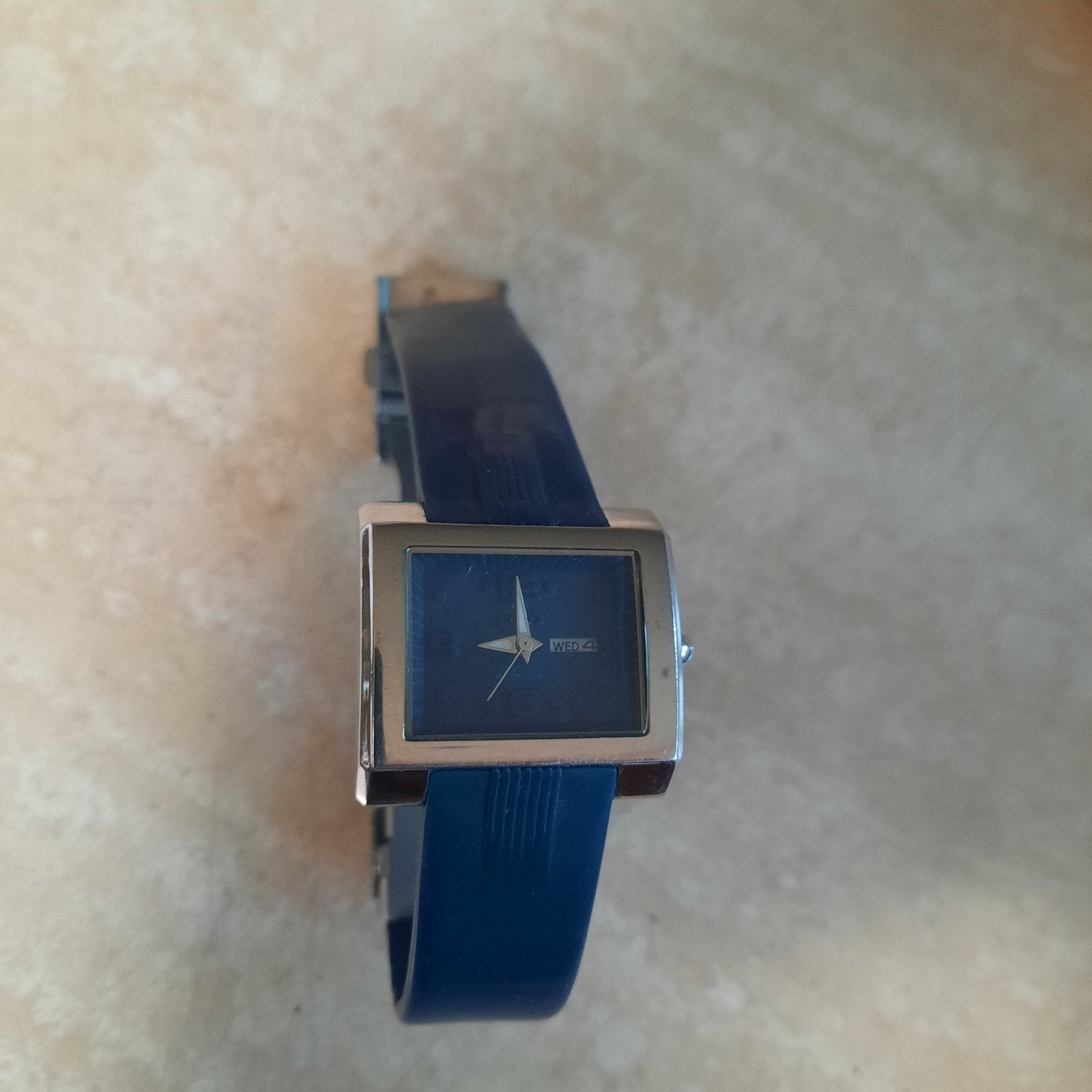 Uurwerk van Fila , klein model ( vrouw , tiener ) ., Huis en Inrichting, Ophalen of Verzenden