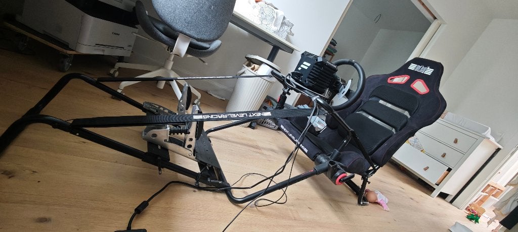 Fanatec 8 NM Bundel + GT lite pro seat + (optie) F1 stuur, Enlèvement, Utilisé, Fanatec