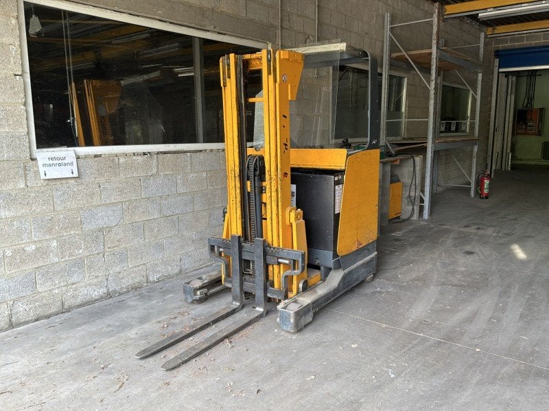 2004 Jungheinrich V10-12 Chariot à mât rétractable (à re, 1000 à 2000 kg, Autre propulsion, Autres types, Jungheinrich