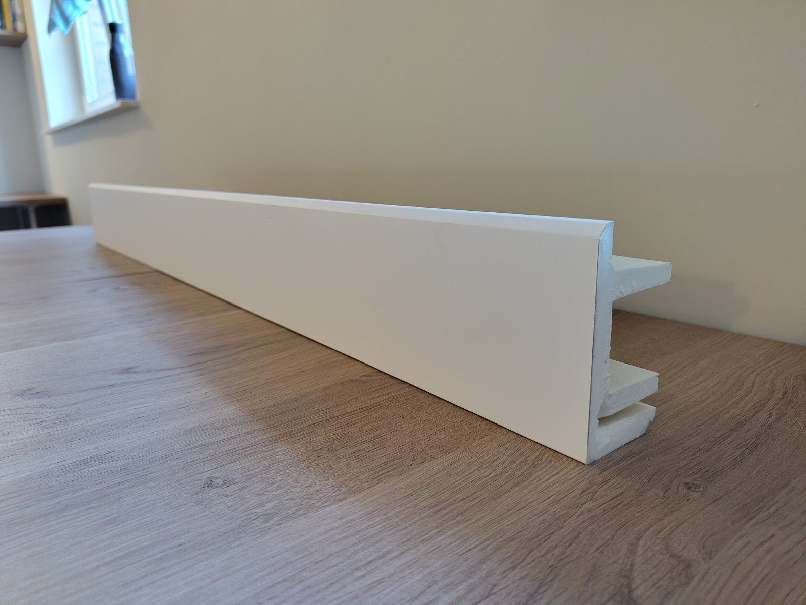 Moulure ORAC pour éclairage indirect, Neuf, 200 à 250 cm, Synthétique, Enlèvement