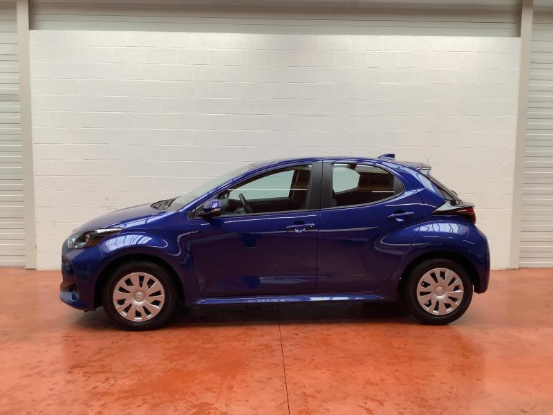 Toyota Yaris 1.5 Dynamic Toyota Yaris 1.5 Dynamic 92kw, Euro 6, Blauw, Handgeschakeld, https://public.car-pass.be/vhr/fb64f1dc-2ec7-4012-a5e3-840d10b9abdb
