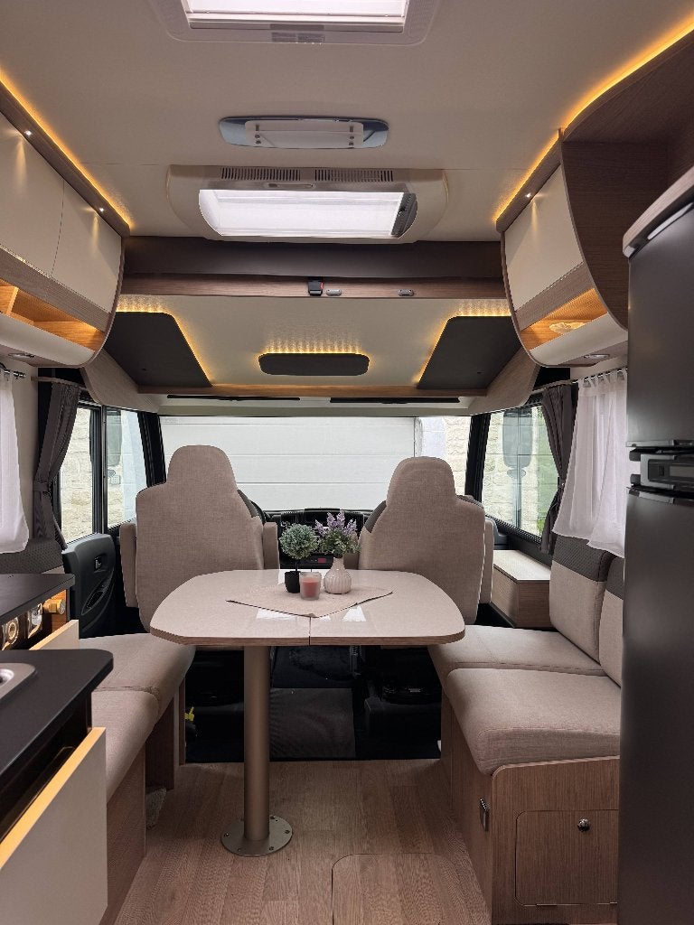 Camping car intégral Itinéo MC 740, Caravans en Kamperen, Integraal, Caméra de recul, Fiat, 7 tot 8 meter