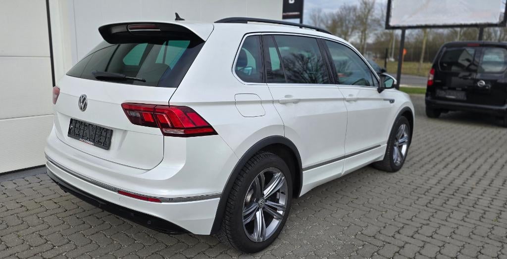 Volkswagen Tiguan 1.5TSI R-Line *GARANTIE*, Voorwielaandrijving, Lichtsensor, Stof, Euro 6