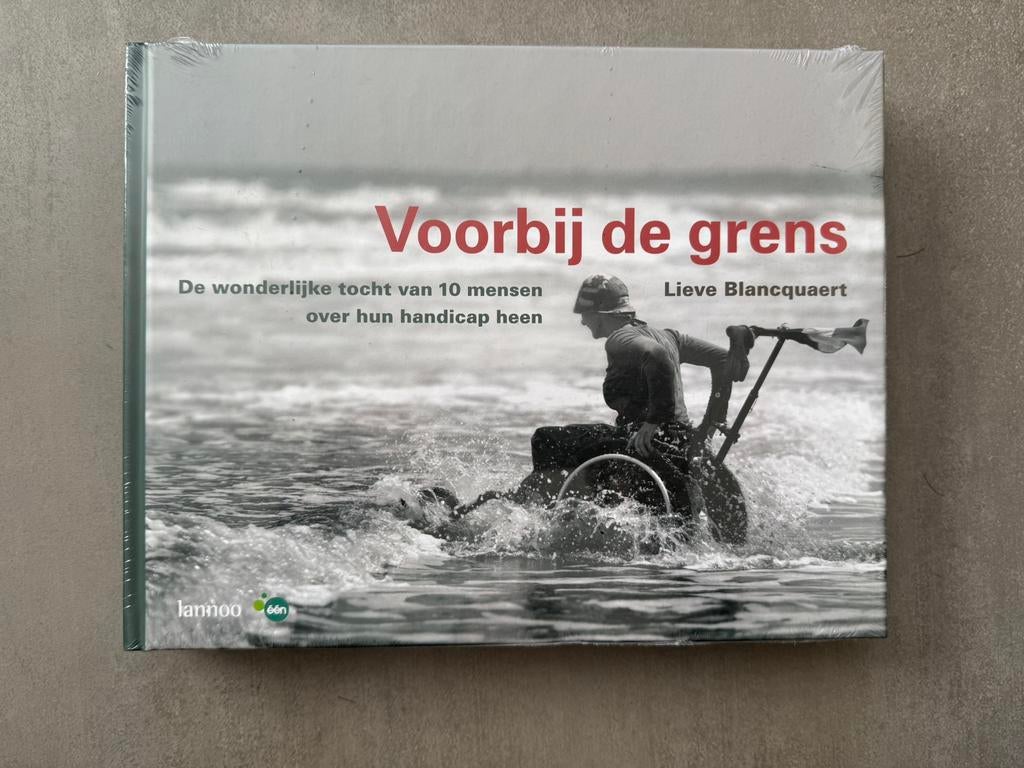 Boek. Voorbij de grens. Lieve Blancquaert, Boeken, Ophalen, Nieuw