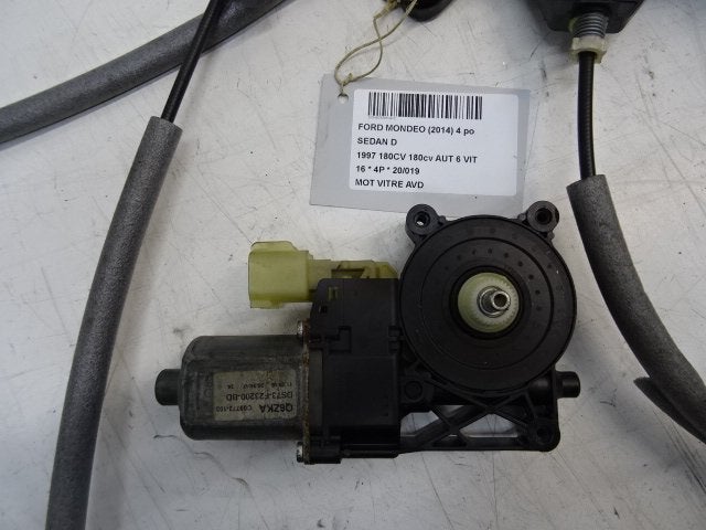 MOTEUR LEVE VITRE ELECTRIQUE AVANT DROIT Ford Mondeo V, Autos : Pièces & Accessoires, Utilisé, Droite, Ford