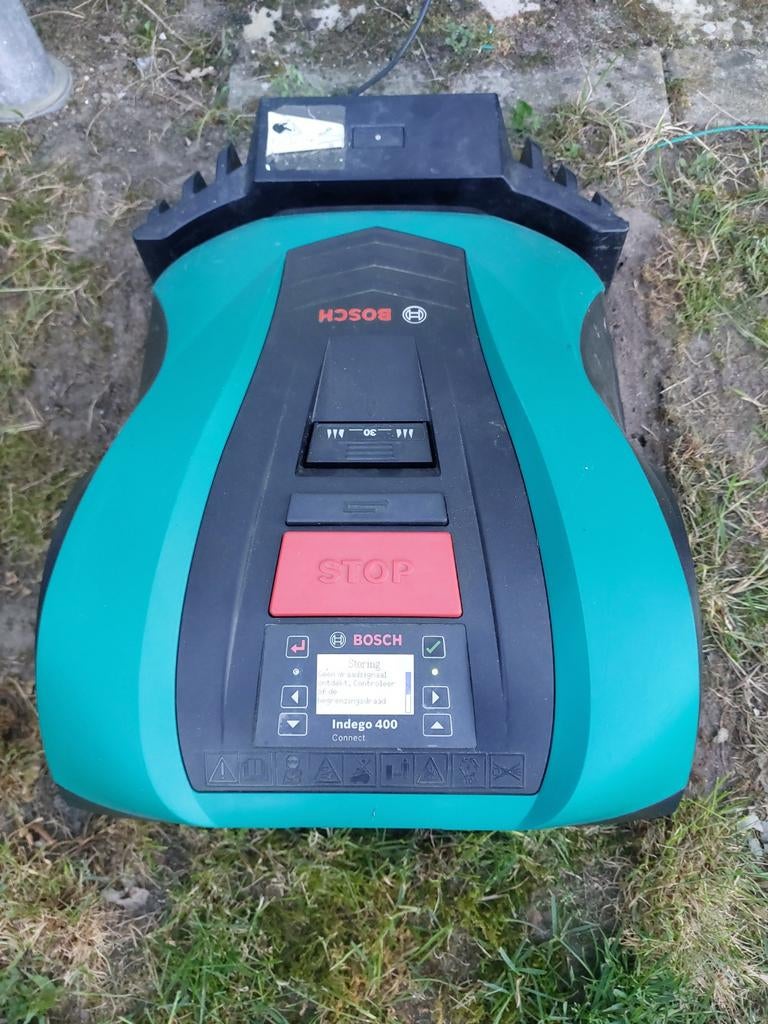 Bosch indego 400 connect met storing, Tuin en Terras, Robotmaaiers, Ophalen