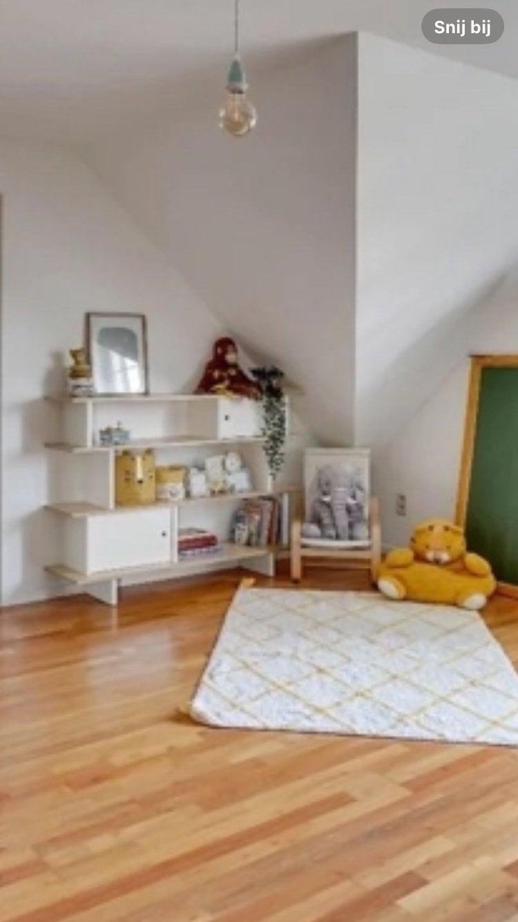 Boekenrek kinderkamer van designersmerk Oeuf!, Ophalen, Zo goed als nieuw
