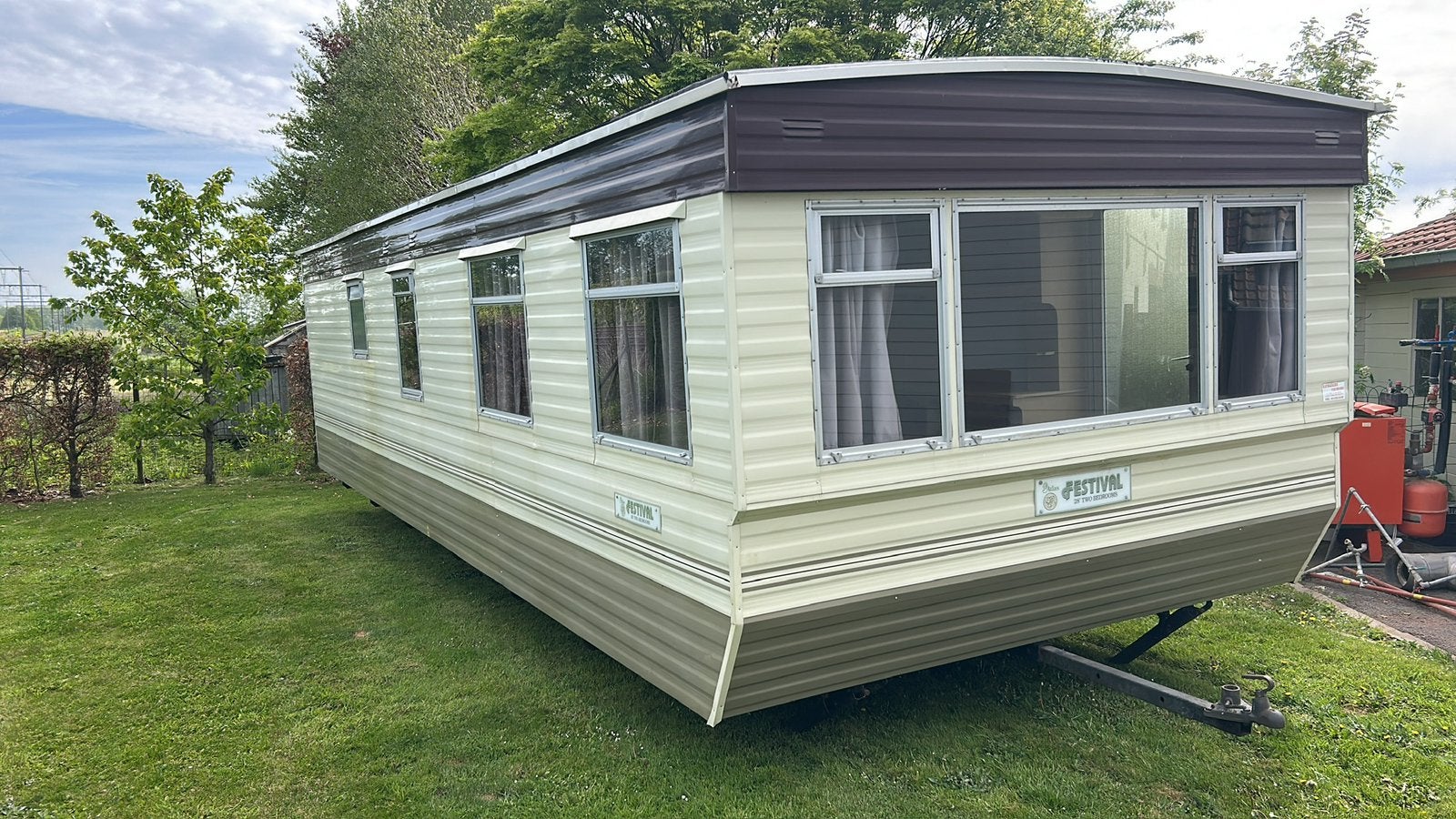 Stacaravan te koop  en beschikbaar VANAF HALF OKTOBER 2026, Caravans en Kamperen, Tot en met 5