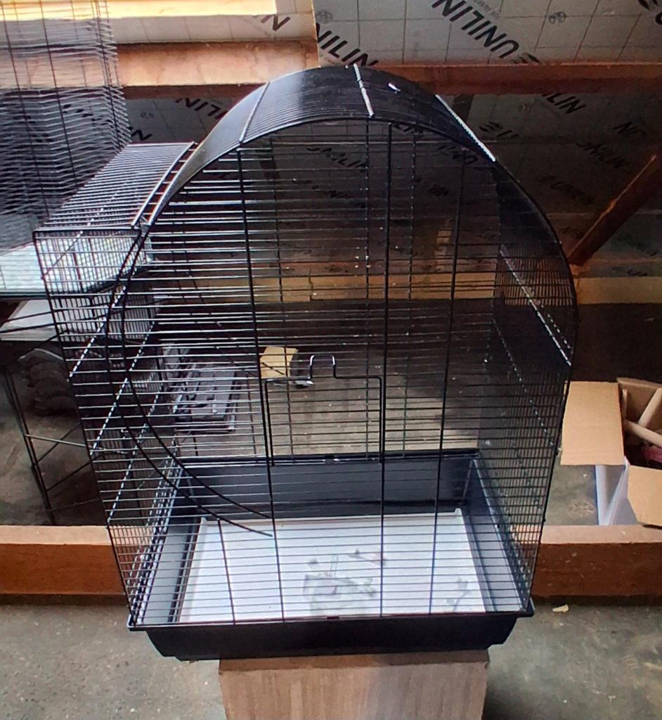 Ruime vogelkooi, Dieren en Toebehoren, Ophalen, Gebruikt, Metaal, Vogelkooi