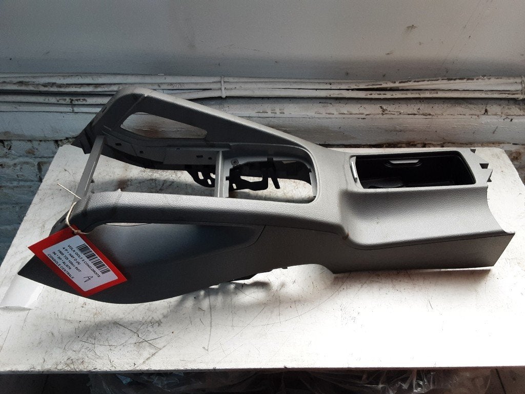 MIDDENCONSOLE Volkswagen Golf V (1K1) (1K0863243A), Gebruikt, Volkswagen, Mevr. I. Hauben, Rue de l'Espoir 34 34
4030  GRIVEGNÉE, BE