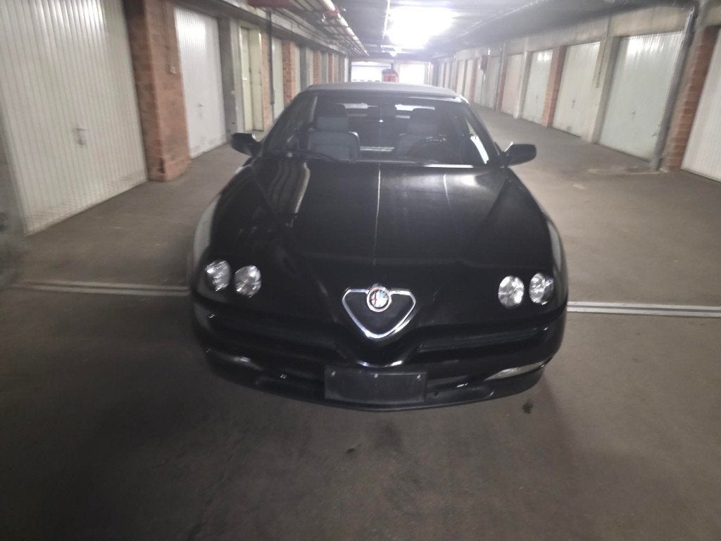 alfa roméo spider 3000 v6 a vendre, Autos, Achat, Boîte manuelle, Noir, 2 portes