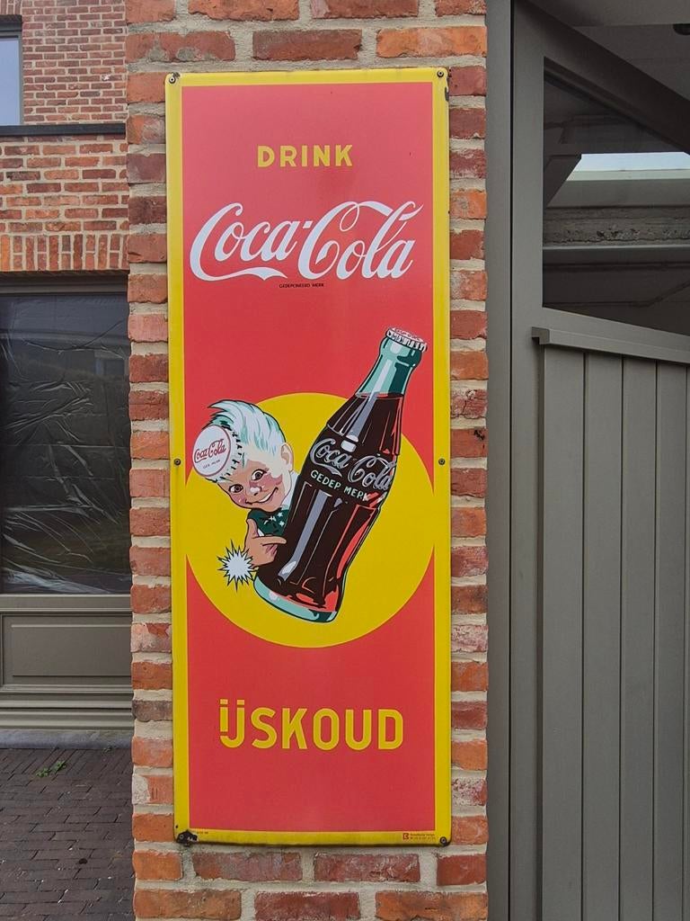 Coca cola bord, Ophalen