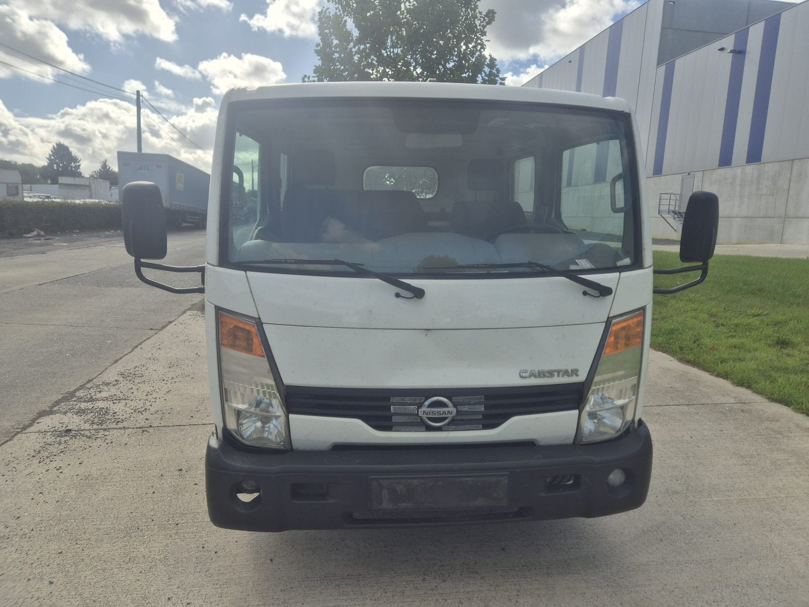 Nissan cabtsar    2.5 Diesel   Double Cabine, Autos, Euro 5, Achat, Entreprise, Boîte manuelle