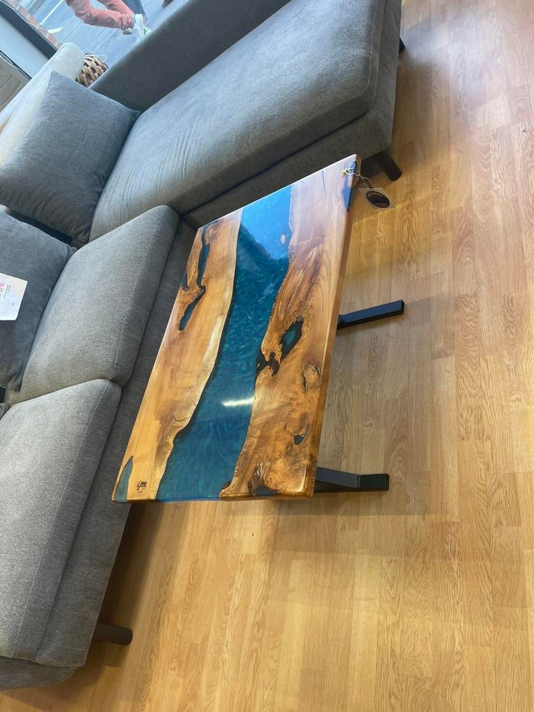 Table basse en epoxy, style industriel, Maison & Meubles, Canapés | Coins salons complets, Comme neuf, Enlèvement ou Envoi