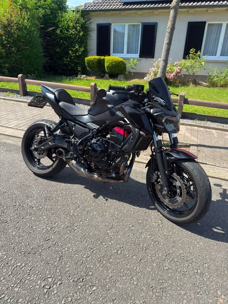 Kawasaki Z650, Permis Moto A, Particulier, 650 cm³, SuperMoto
