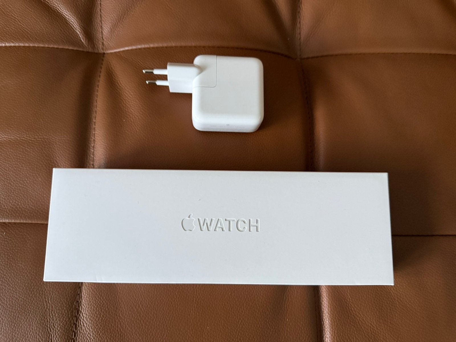 Apple Watch Series 11 46MM Black, garantie 18 mois, Étanche, IOS, Enlèvement, Utilisé