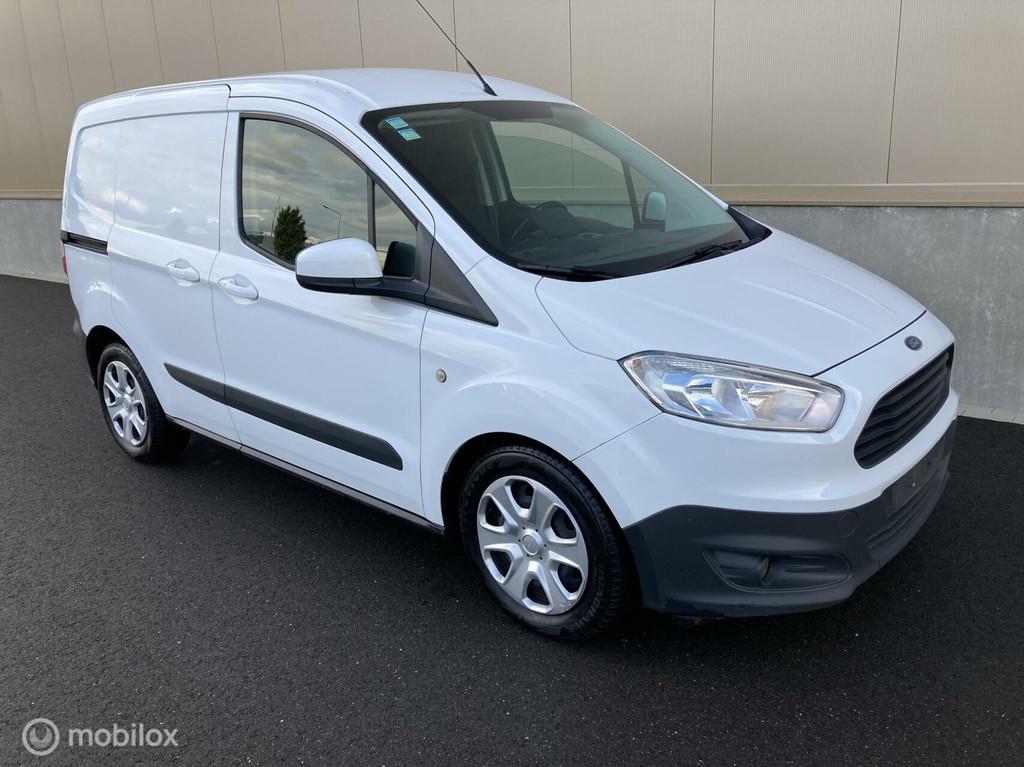 Ford Transit Courier AIRCO EURO 6 € 3999,- + 21% BTW/ TAX, Auto's, Bestelwagens en Lichte vracht, Stof, 4 cilinders, 1257 kg, Wit