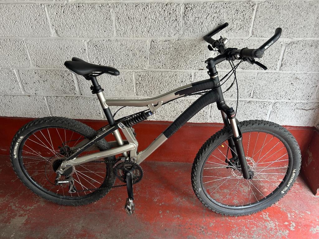 Rockrider Full Suspension MTB – 26” (Decathlon), Fietsen en Brommers, Gebruikt, 57 cm of meer, Schijfrem, Ophalen