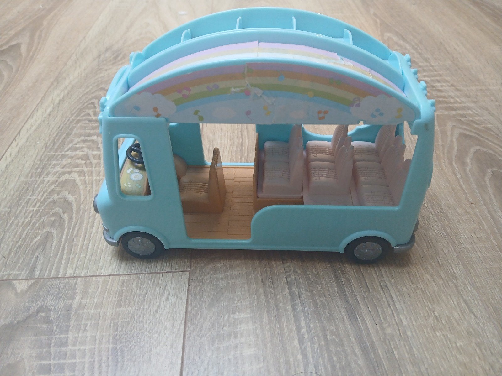 Bus silvanian family, Enlèvement