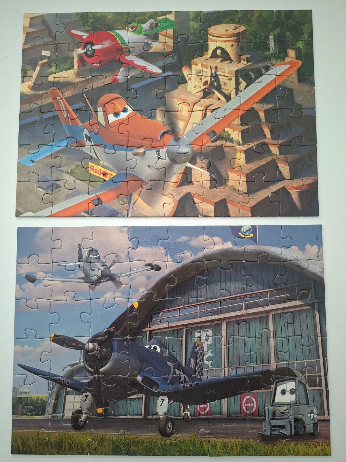 2 puzzles d'avions avec 48 pièces de puzzle., Enlèvement, 10 à 50 pièces, Comme neuf
