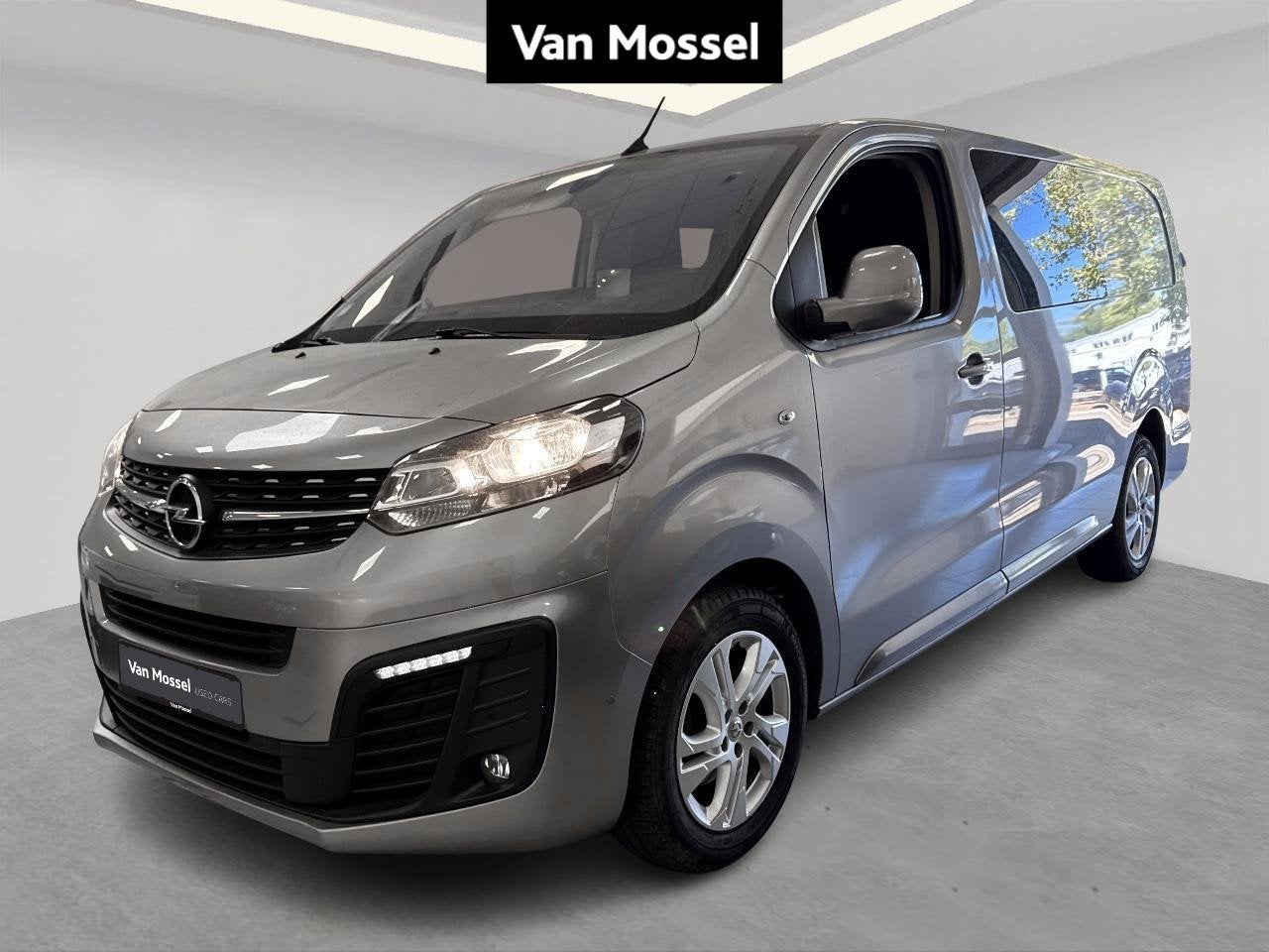 Opel Vivaro 2.0 Turbo 90kW Edition DC L3H1 29, Auto's, Gebruikt, 4 cilinders, 2500 kg, Zilver of Grijs
