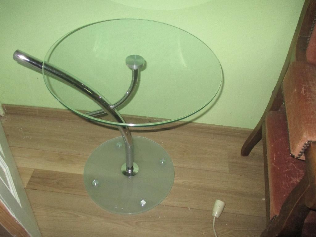 TRES BELLE TABLE VERRE ET CHROME, Ophalen