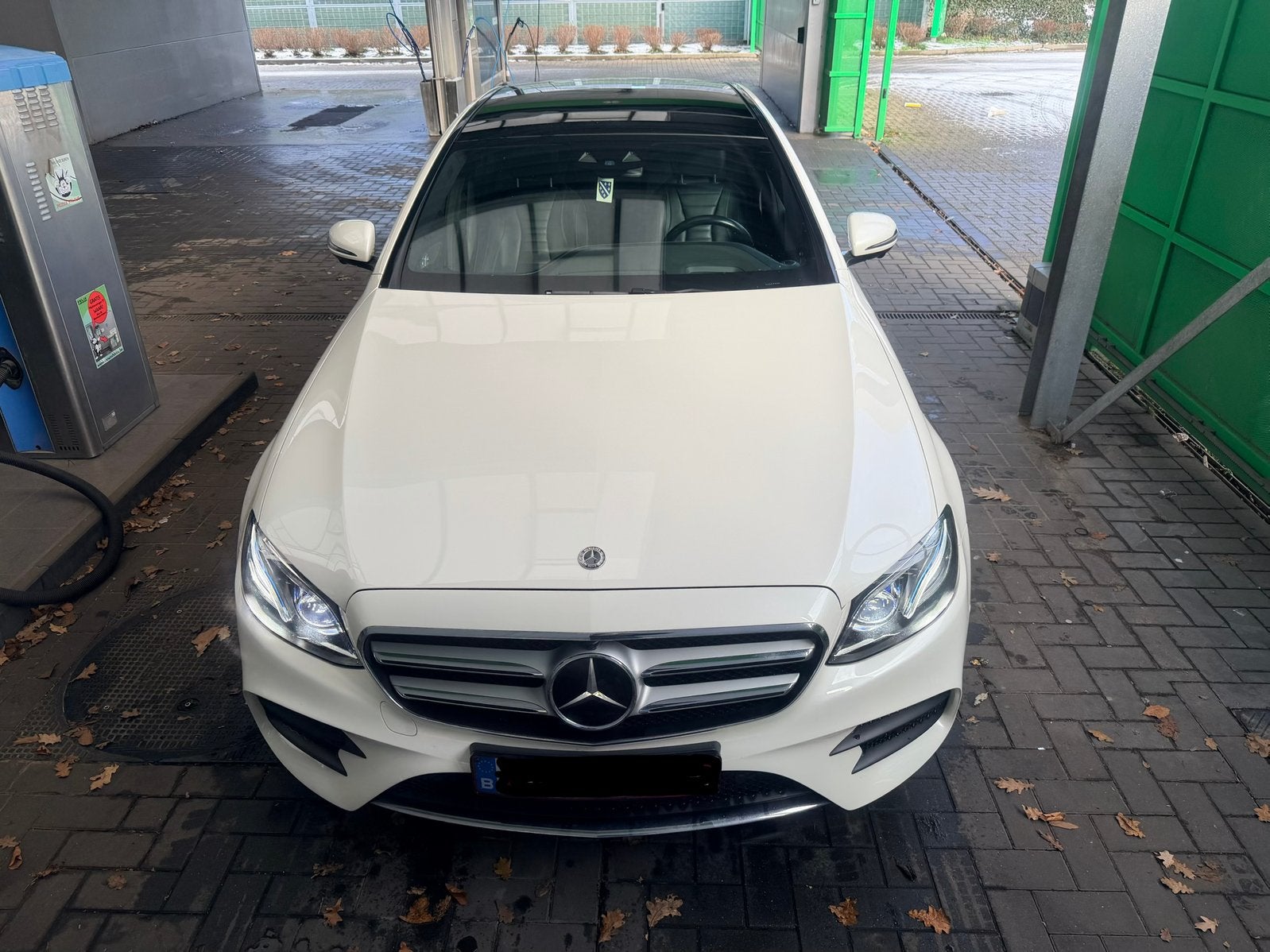 Mercedes-Benz E350e AMG – Pano  Burmester • HUD  138.400 km, Auto's, Wit, Leder, Berline, 5 deurs