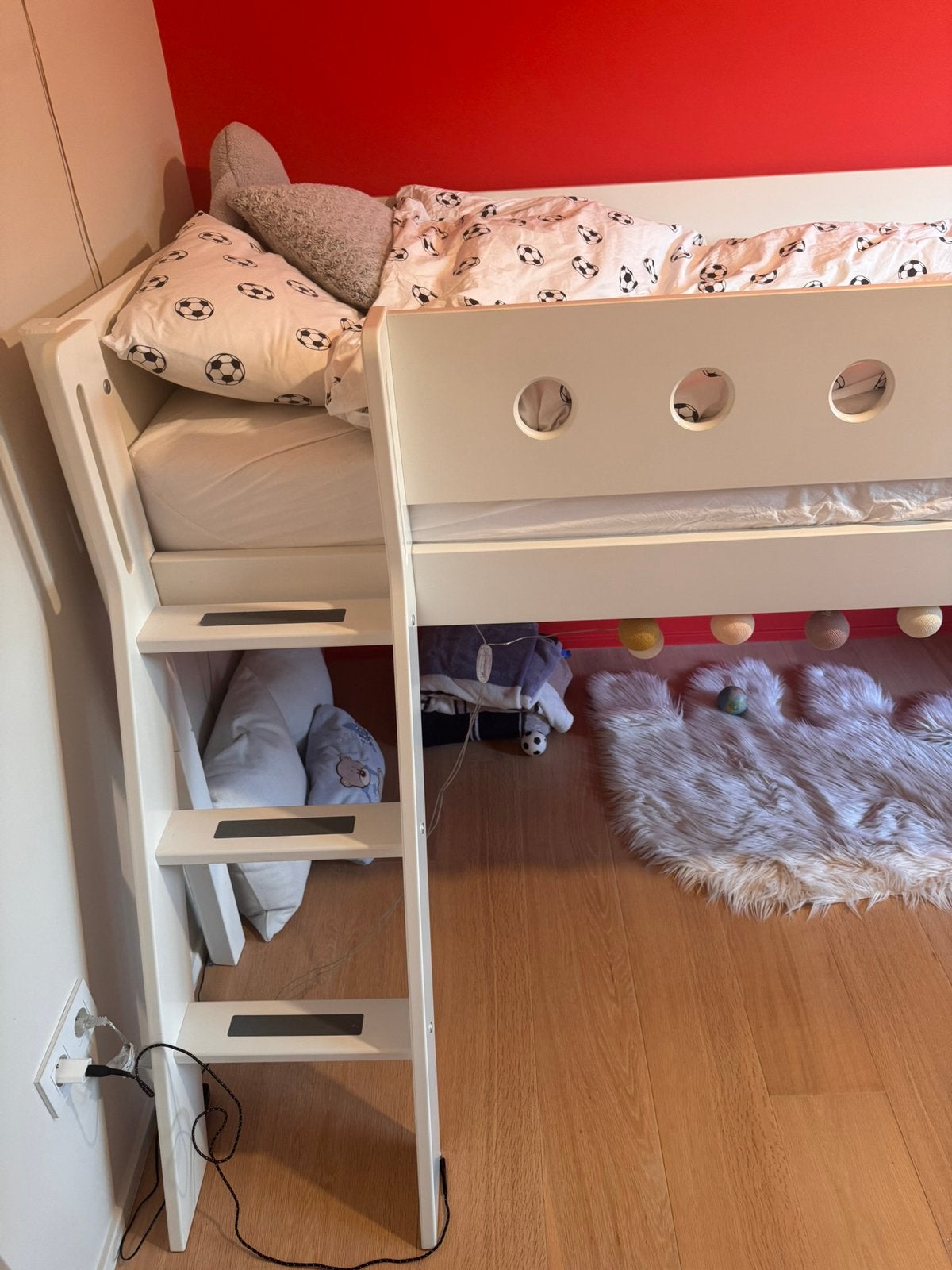 Kinderbed te koop inclusief matras en hoeslaken, Ophalen, Gebruikt, Hoogslaper