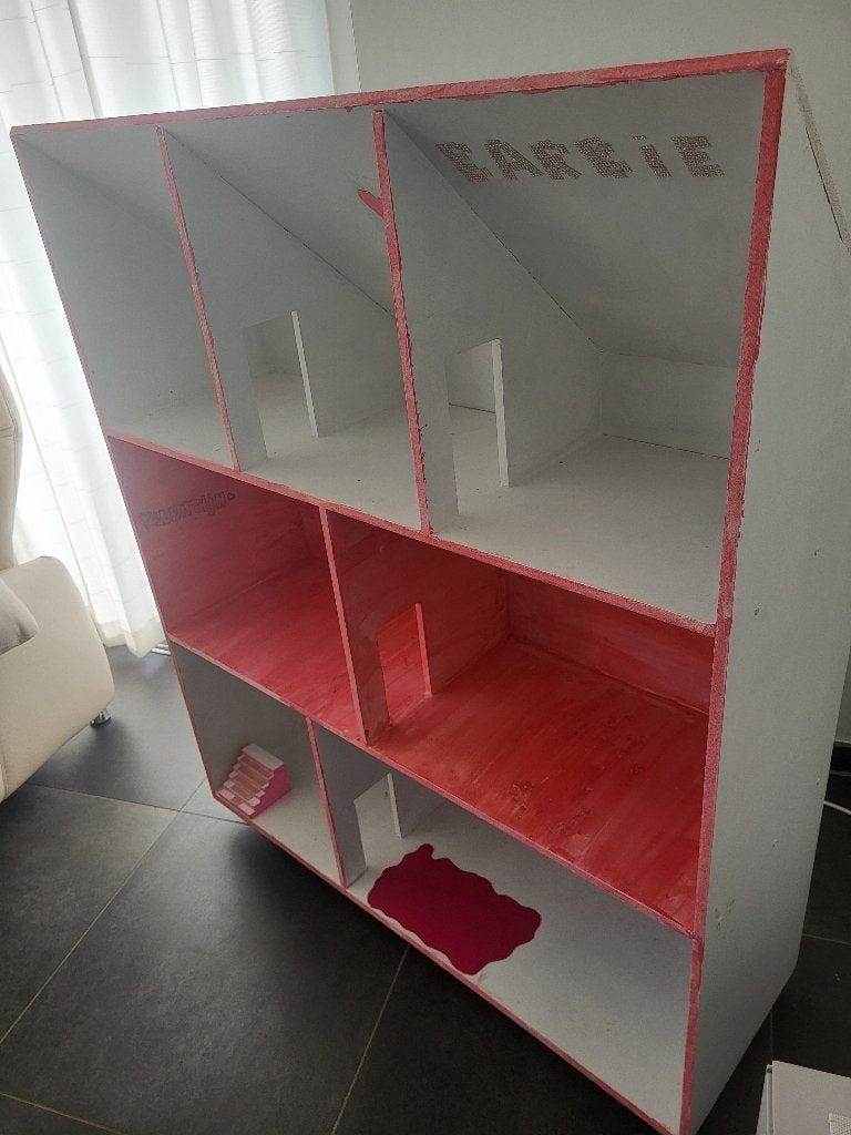 Poppenhuis op wielen, Enlèvement, Utilisé, Maison de poupées