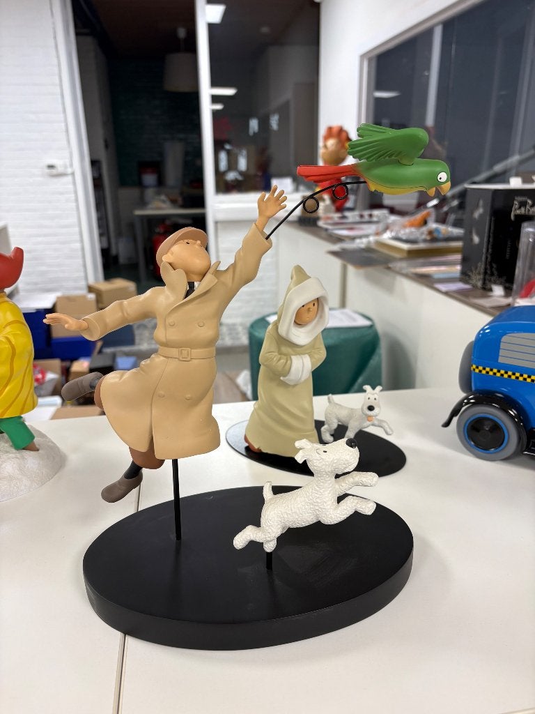 Kuifje met papegaai - Tintin perroquet - Moulinsart, Verzamelen, Ophalen of Verzenden, Kuifje, Nieuw, Beeldje of Figuurtje