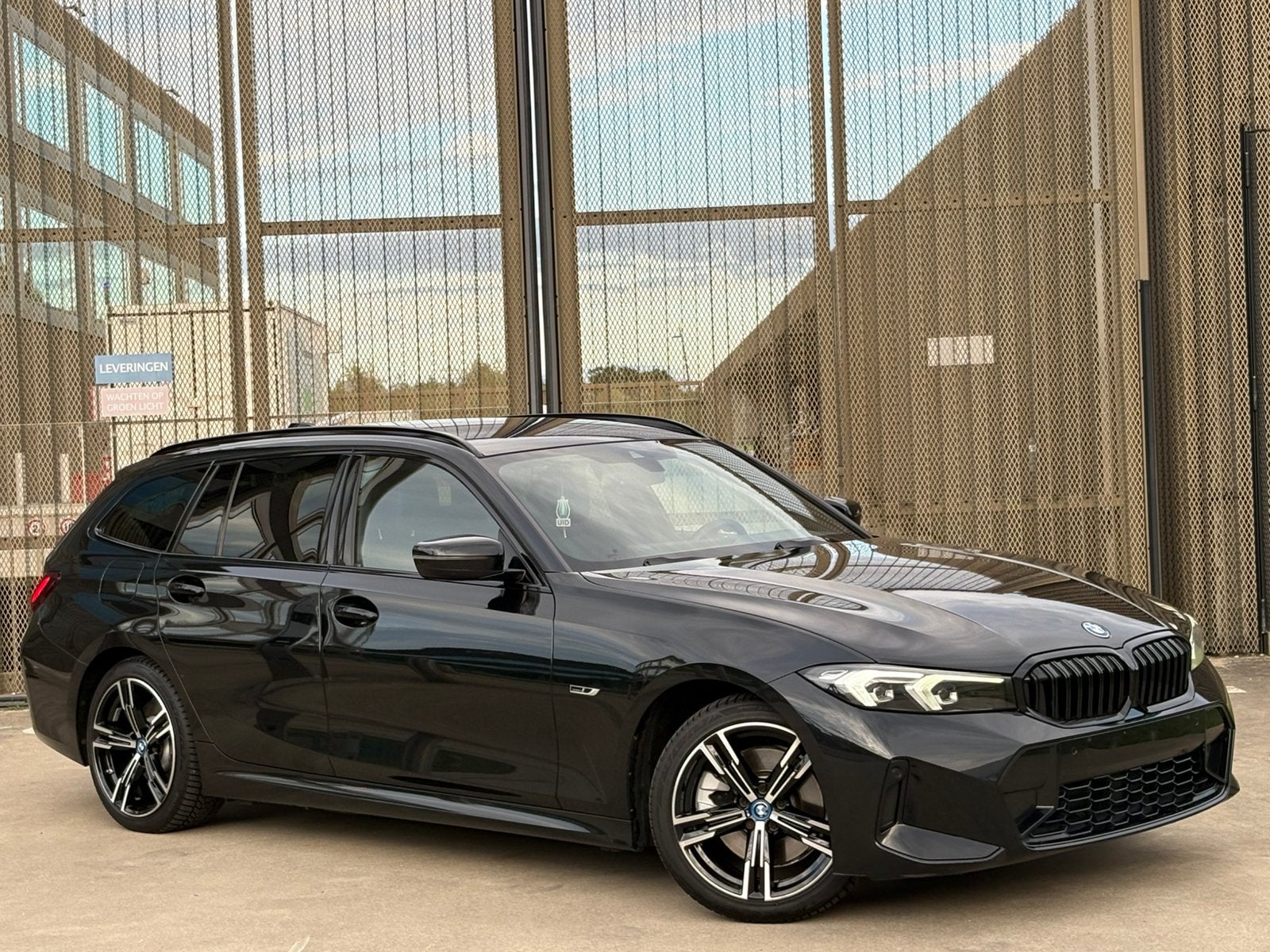 BMW 320e Hybrid M-Sport | GARANTIE | AIRCO | PDC | NAVI |, Automaat, Achterwielaandrijving, Zwart, Bedrijf