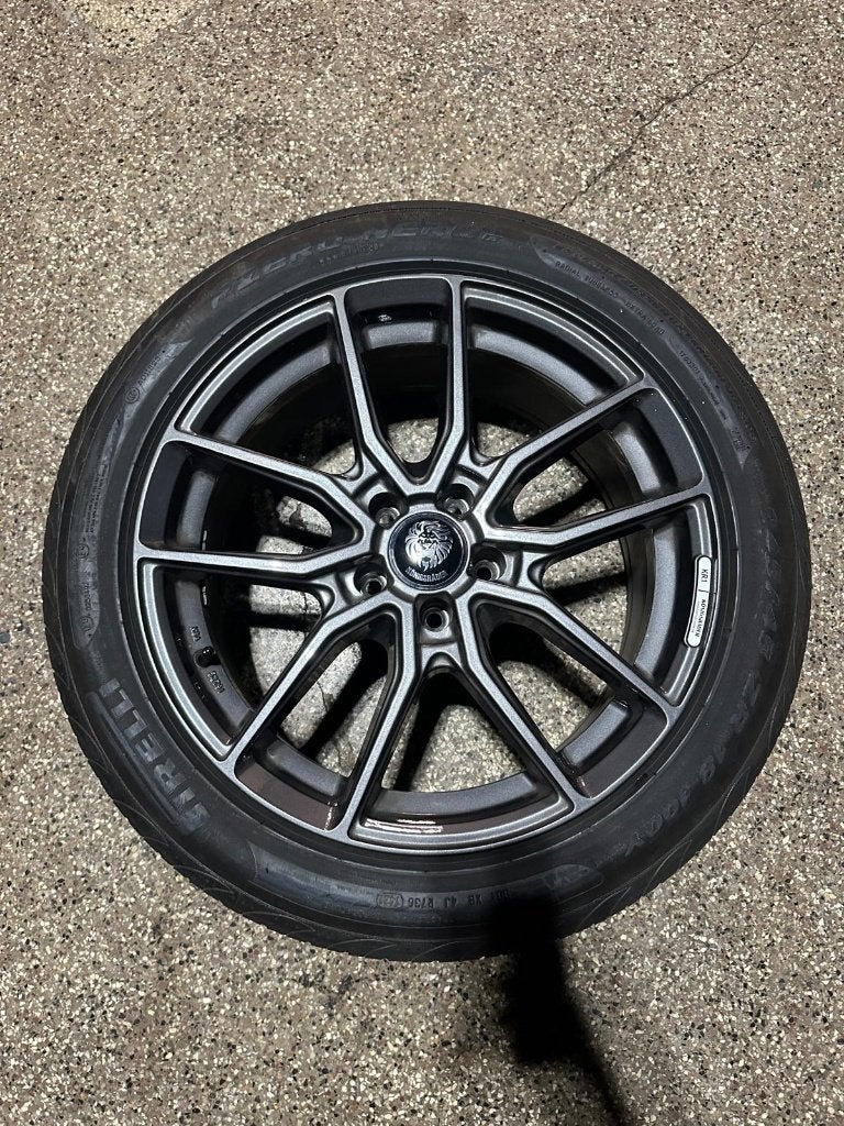 Konigsrader Velgen plus Pirelli Banden - NIEUWSTAAT, Autos : Pièces & Accessoires, Neuf, 245 mm, Véhicule de tourisme, Pneus été