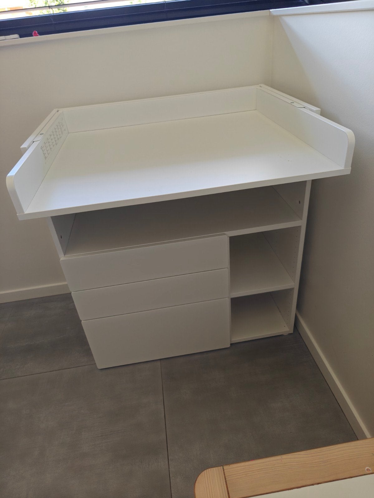 Ikea smastad - verschoningstafel, Enlèvement