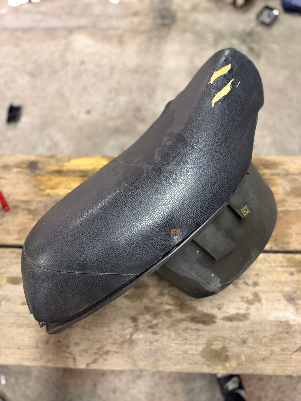 Piaggio typhoon zadel + buddy, Motoren, Onderdelen | Harley-Davidson, Ophalen of Verzenden